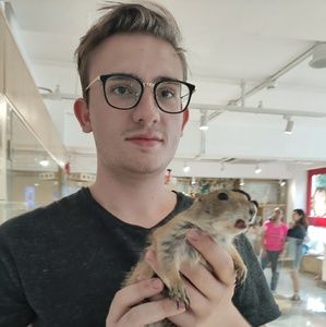 Meet your Posher, Christian